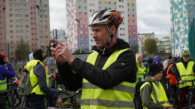  Bezpiecznie na rowerze. Cezary Zamana gościł w Skierniewicach 