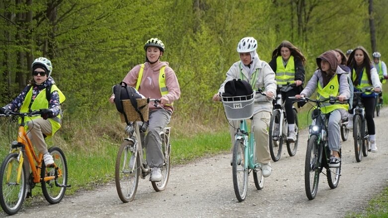  Bezpiecznie na rowerze. Cezary Zamana gościł w Skierniewicach 