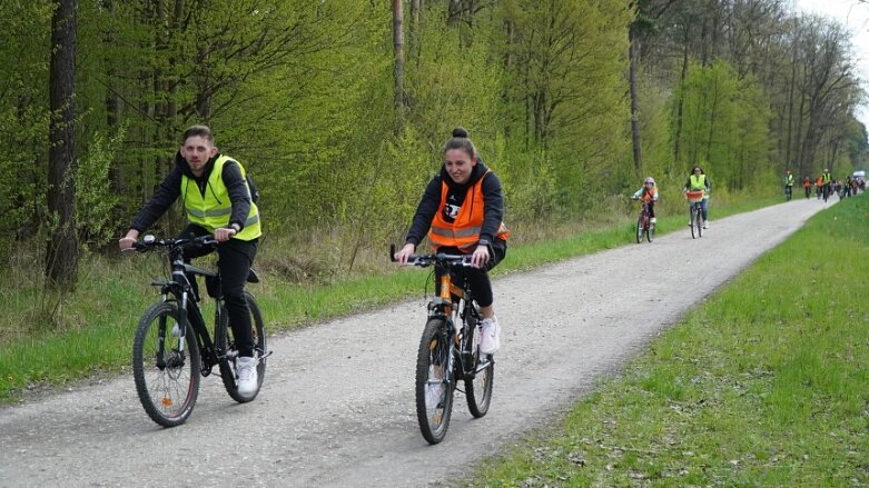  Bezpiecznie na rowerze. Cezary Zamana gościł w Skierniewicach 