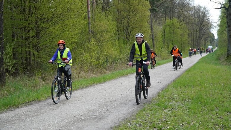  Bezpiecznie na rowerze. Cezary Zamana gościł w Skierniewicach 