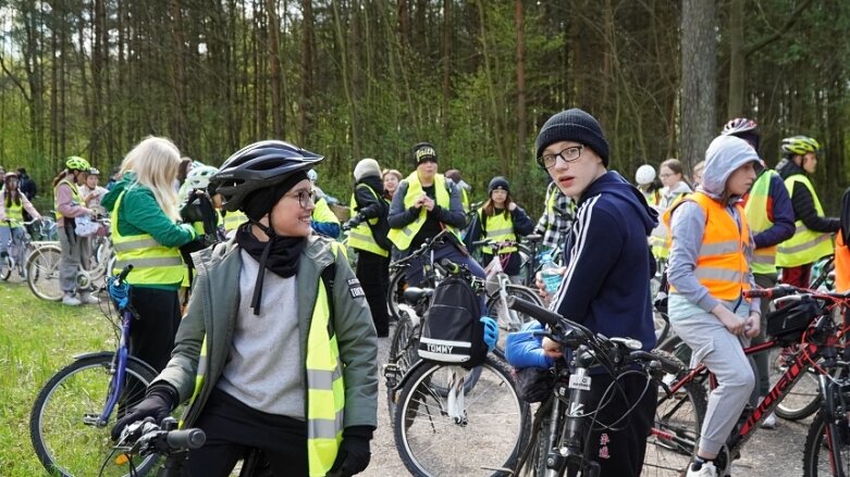  Bezpiecznie na rowerze. Cezary Zamana gościł w Skierniewicach 