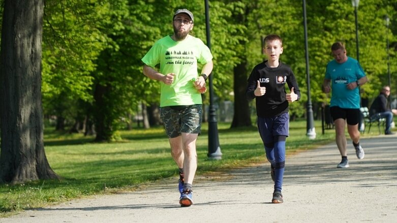  Biegacze świętują. Za nami parkrun numer 400 