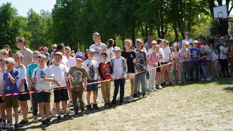  Biegowe sztafety w okazji Dnia Dziecka w Siódemce 