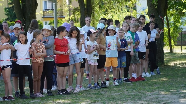  Biegowe sztafety w okazji Dnia Dziecka w Siódemce 