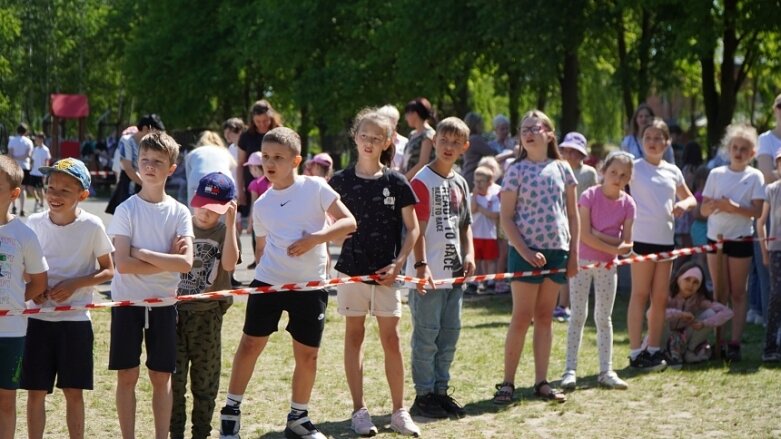  Biegowe sztafety w okazji Dnia Dziecka w Siódemce 