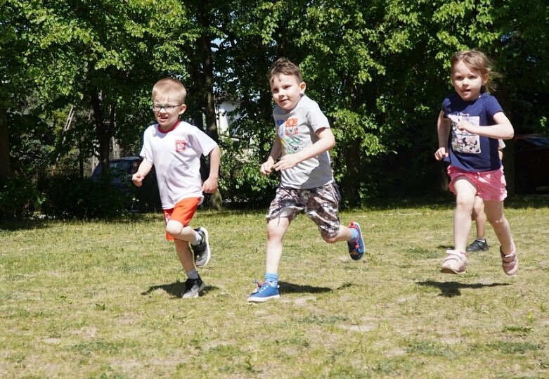  Biegowe sztafety w okazji Dnia Dziecka w Siódemce 