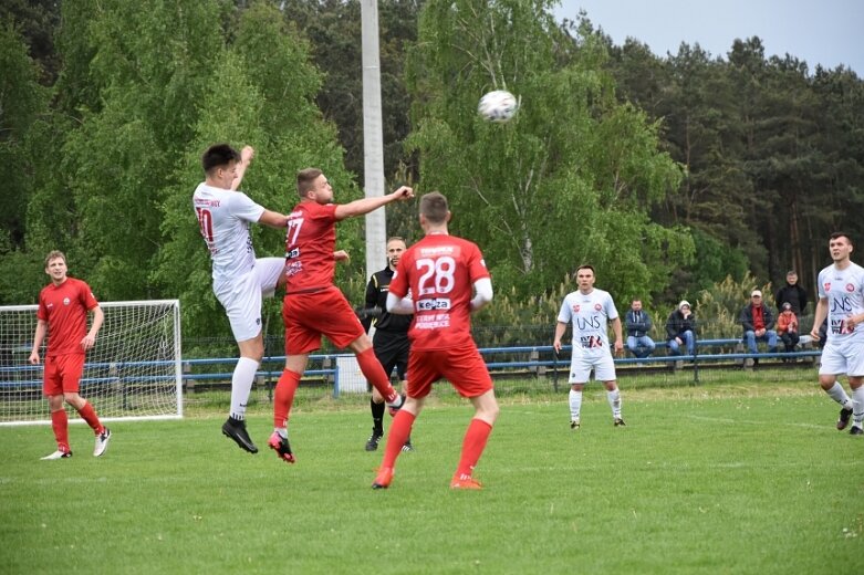  Bolesna porażka Jutrzenki. Bramka Dominiaka ozdobą spotkania 