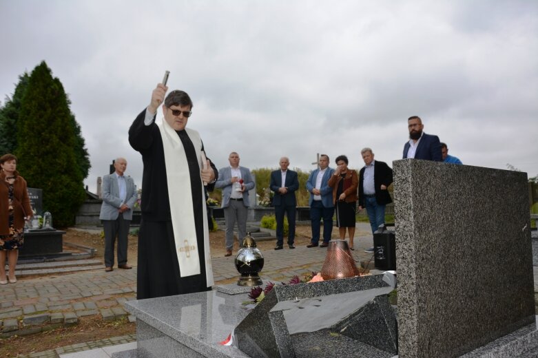  Bolesne pamiątki na ziemi jeżowskiej 