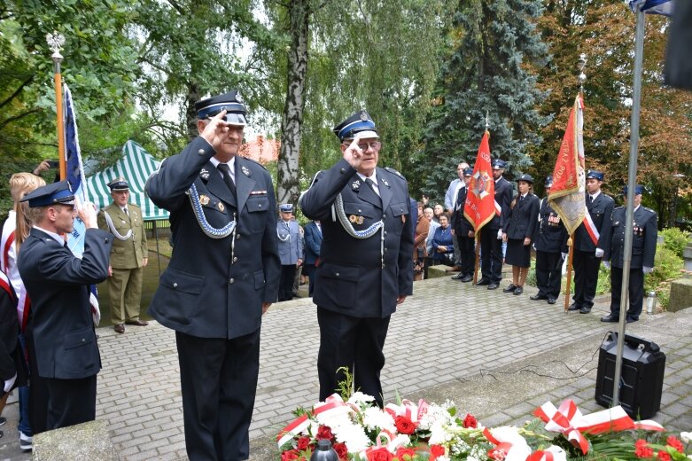  Bolesne pamiątki na ziemi jeżowskiej 