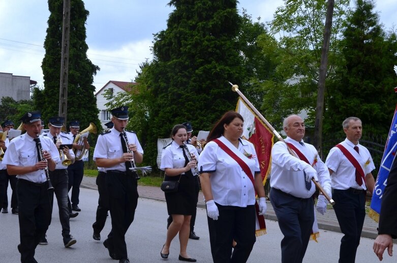  Burmistrz Jeżowa na dożynki wjechał wierzchem 