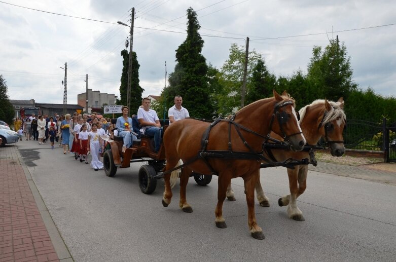  Burmistrz Jeżowa na dożynki wjechał wierzchem 