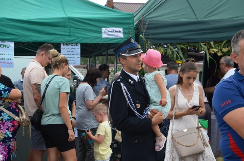  Burmistrz Jeżowa na dożynki wjechał wierzchem 