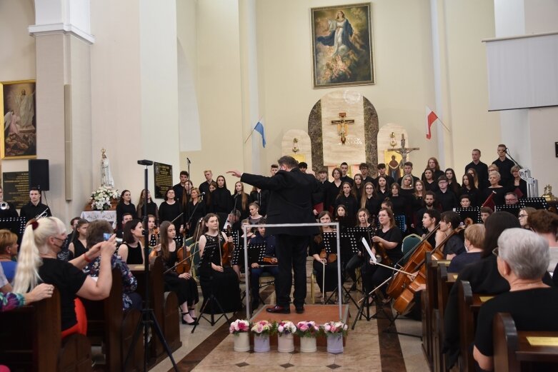  Było dostojnie, pięknie. Szczególny koncert w Garnizonie 