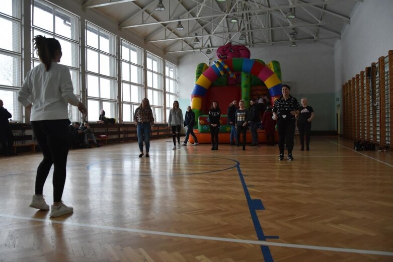  Charytatywny koncert, lepienie pierogów i pieczenie ciast.  Wszystko dla Agaty! 