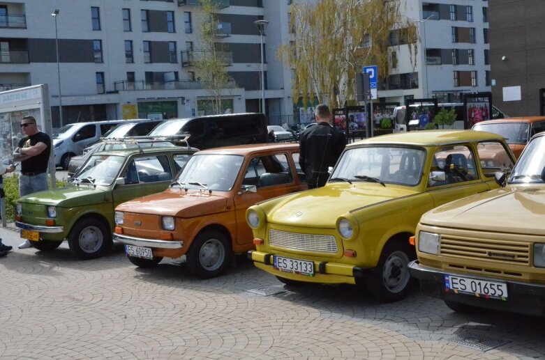  Charytatywny zlot samochodów i motocykli w Skierniewicach [ZDJĘCIA] 