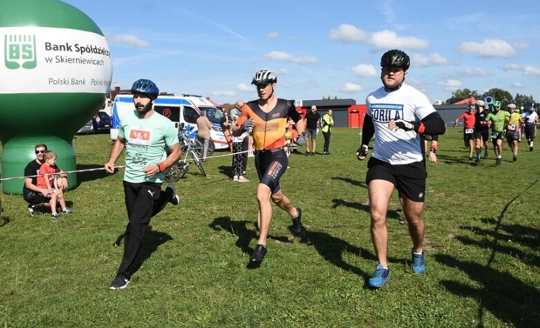  Cross Triathlon Skierniewice, zwycięstwo Mateusza Matusiaka  