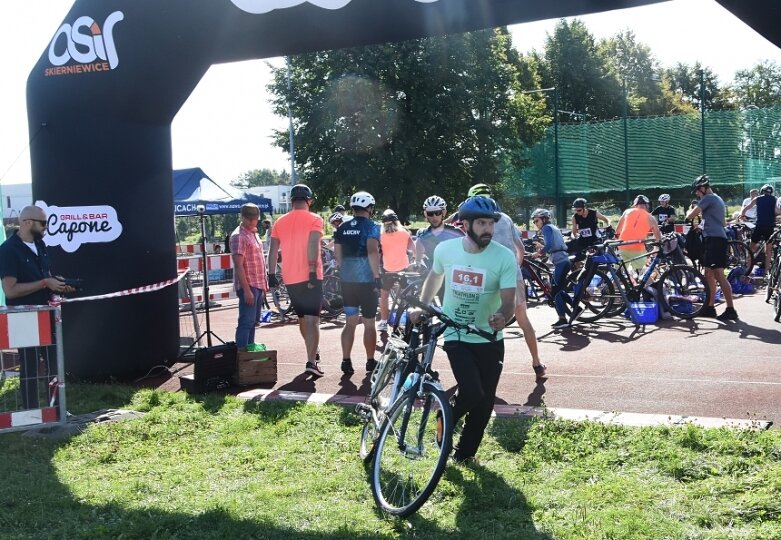  Cross Triathlon Skierniewice, zwycięstwo Mateusza Matusiaka  