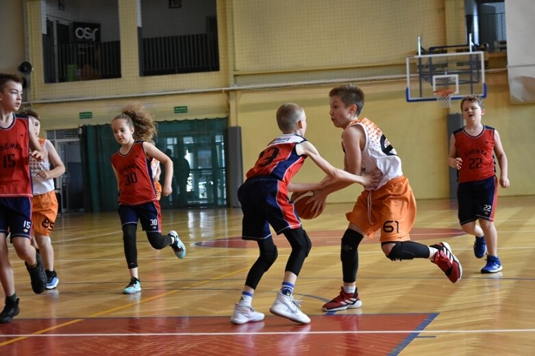  Derby miasta w lidze skrzatów dla AZS. Rusza ćwierćfinał mistrzostw Polski młodzików 