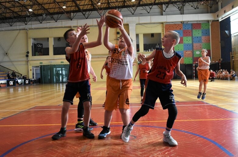  Derby miasta w lidze skrzatów dla AZS. Rusza ćwierćfinał mistrzostw Polski młodzików 