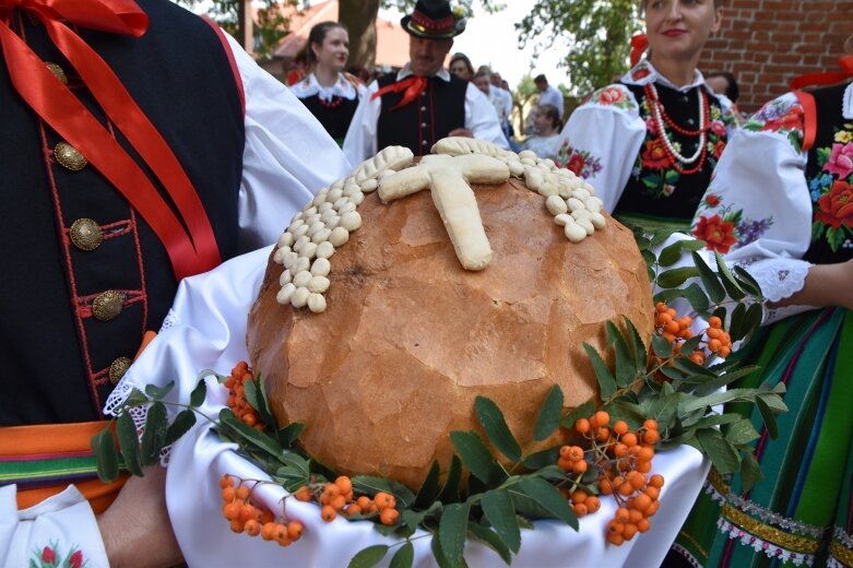  Dożynki parafialne w Pszczonowie 