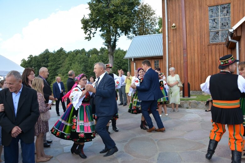  Dożynkowego chleba i miodu starczyło dla wszystkich  