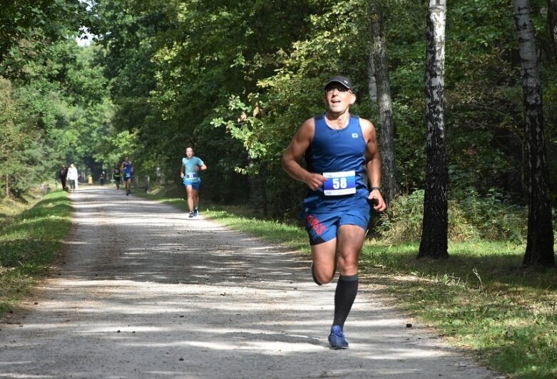  Drugi Porankowy Półmaraton Leśny 