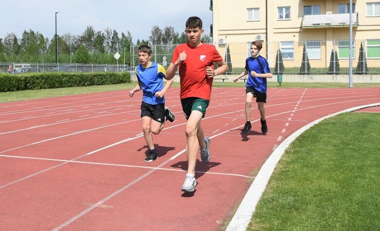  Drużynowa lekka atletyka na stadionie przy ulicy Tetmajera 