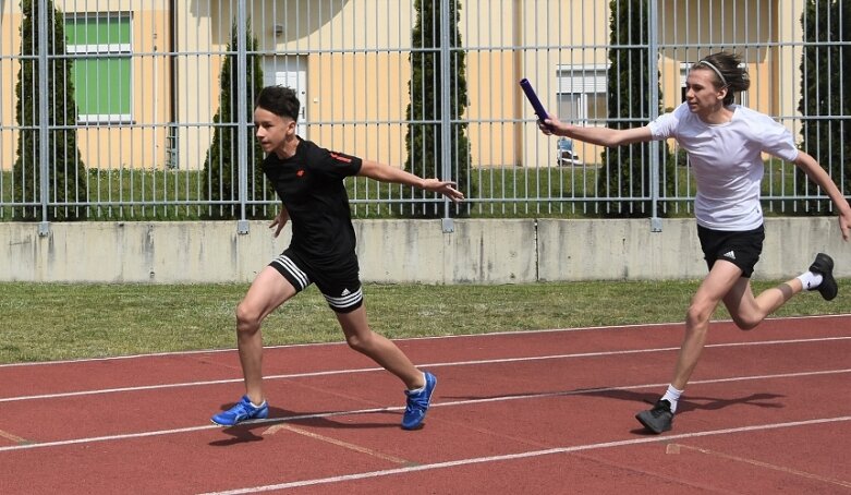  Drużynowa lekka atletyka na stadionie przy ulicy Tetmajera 