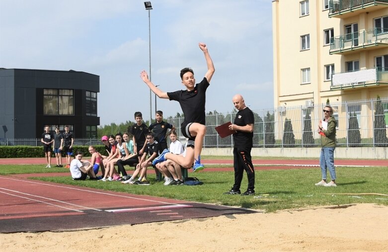  Drużynowa lekka atletyka na stadionie przy ulicy Tetmajera 