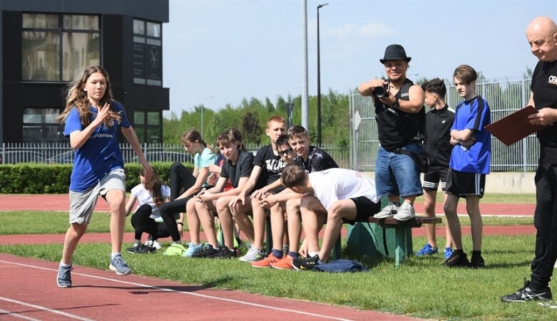  Drużynowa lekka atletyka na stadionie przy ulicy Tetmajera 