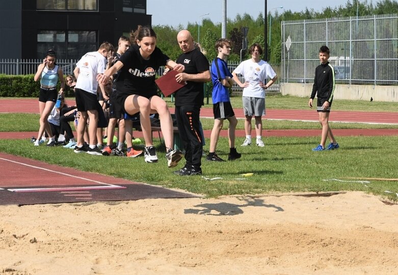  Drużynowa lekka atletyka na stadionie przy ulicy Tetmajera 