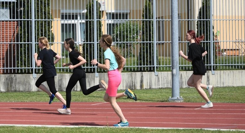  Drużynowa lekka atletyka na stadionie przy ulicy Tetmajera 