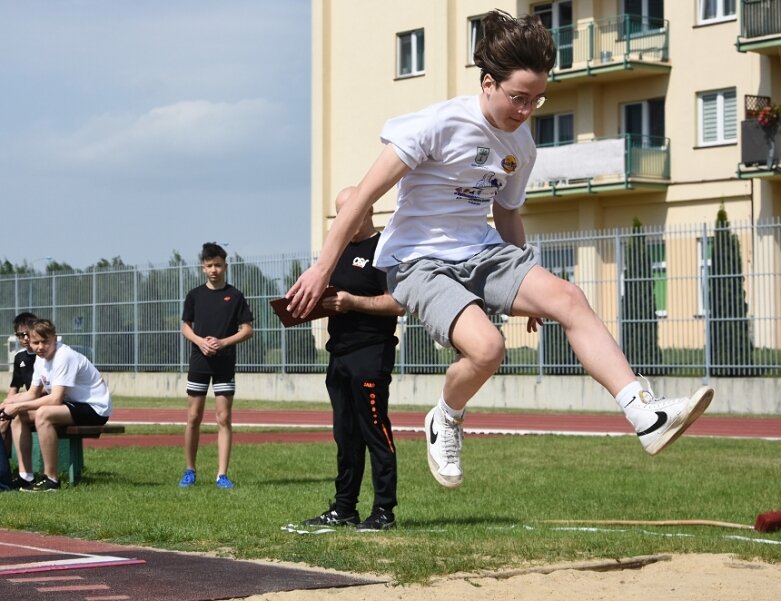  Drużynowa lekka atletyka na stadionie przy ulicy Tetmajera 