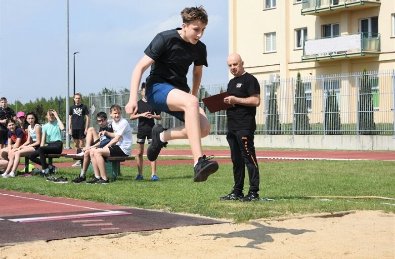  Drużynowa lekka atletyka na stadionie przy ulicy Tetmajera 