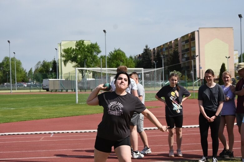  Drużynowa lekka atletyka na stadionie przy ulicy Tetmajera 