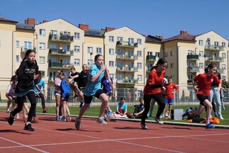  Dwójka i Piątka najlepsze w czwórboju lekkoatletycznym 