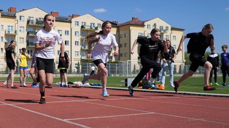  Dwójka i Piątka najlepsze w czwórboju lekkoatletycznym 