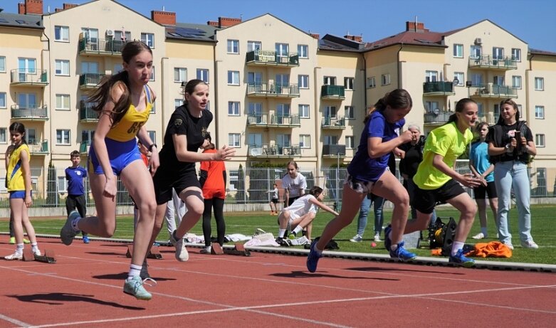  Dwójka i Piątka najlepsze w czwórboju lekkoatletycznym 