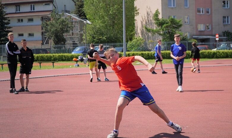  Dwójka i Piątka najlepsze w czwórboju lekkoatletycznym 