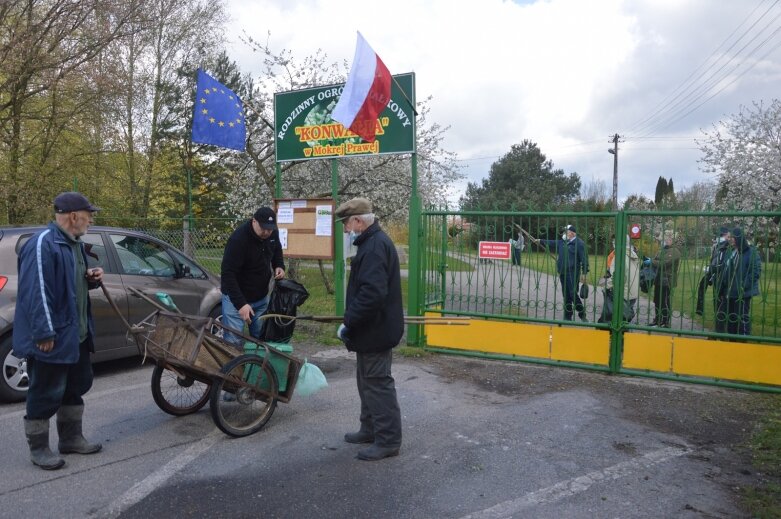  Działkowcy ruszyli na pomoc przyrodzie 