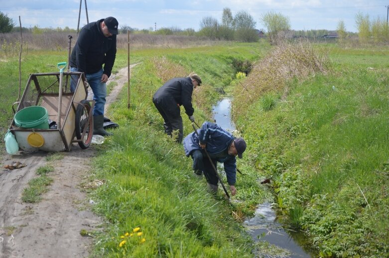  Działkowcy ruszyli na pomoc przyrodzie 