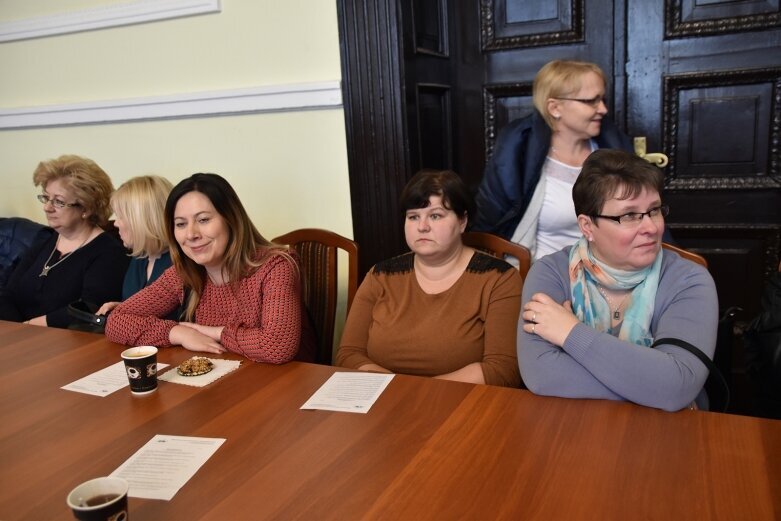  Dziecko w świecie zagrożeń na konferencji 