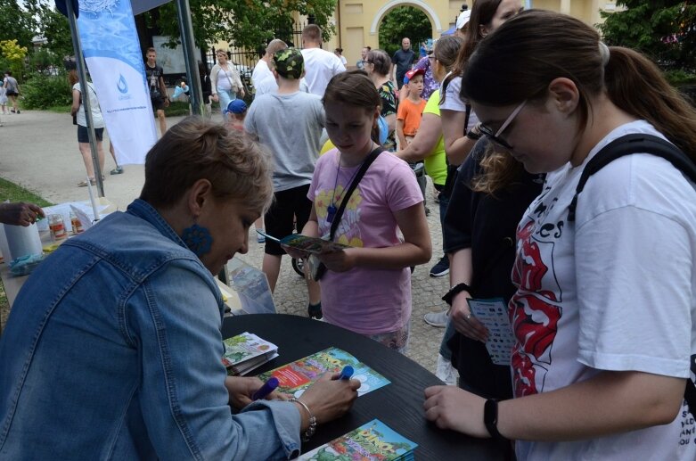  Dzień Dziecka w Skierniewicach: Park Miejski zaminił się w park jurajski 