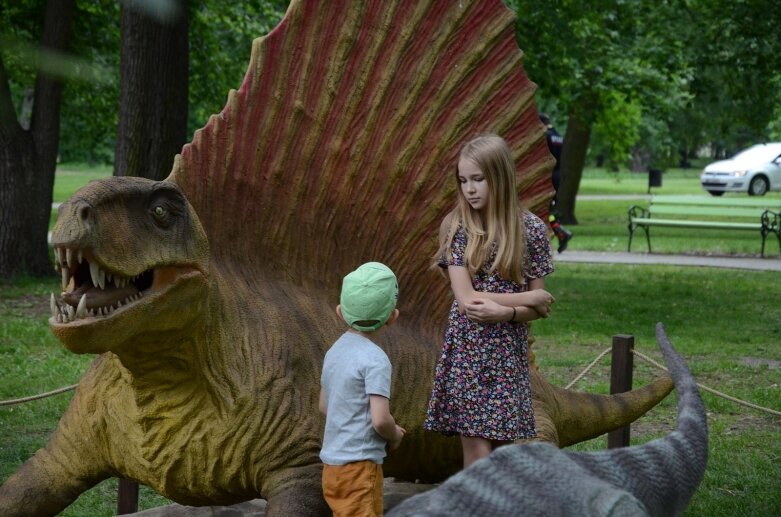  Dzień Dziecka w Skierniewicach: Park Miejski zaminił się w park jurajski 