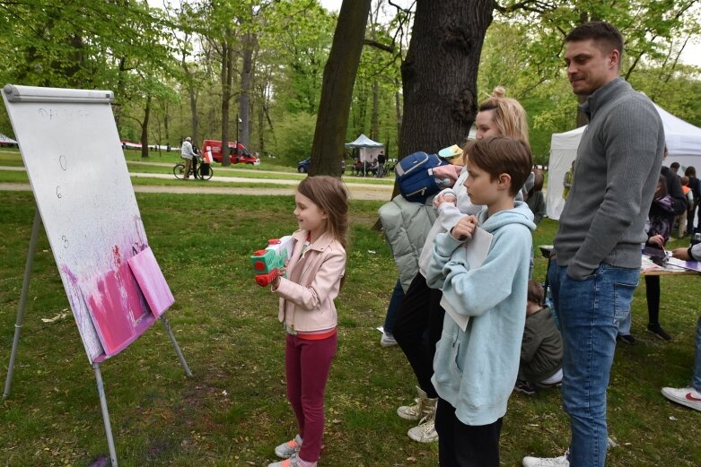  Dzień Flagi w Skierniewicach. To tutaj rozwinięto najdłuższą flagę w Łódzkiem 