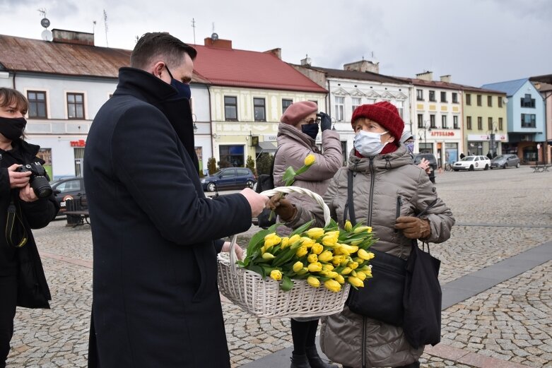  Dzień Kobiet w Skierniewicach. Na ulice miasta wyjechał specjalny Foodtruck 