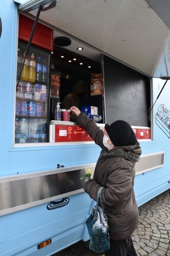  Dzień Kobiet w Skierniewicach. Na ulice miasta wyjechał specjalny Foodtruck 