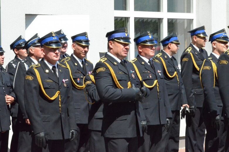  Dzień strażaka. Mundurowi odebrali medale i awanse 