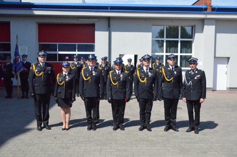  Dzień strażaka. Mundurowi odebrali medale i awanse 