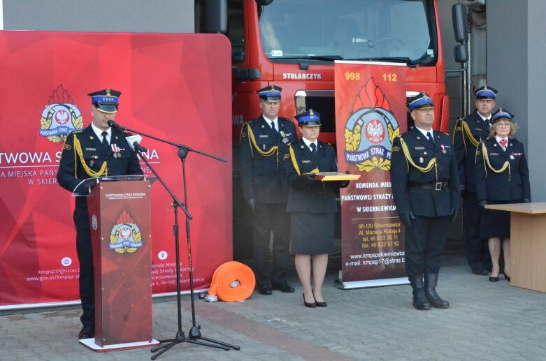  Dzień strażaka. Mundurowi odebrali medale i awanse 